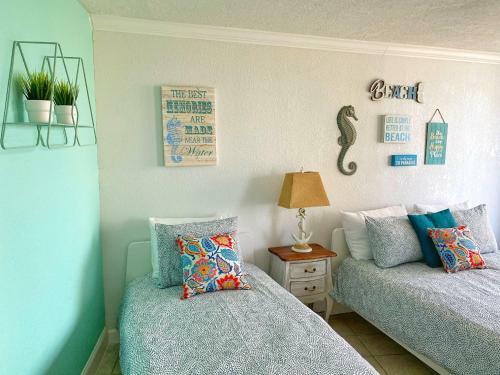 Hotel Pirates Cove Resort Studios!