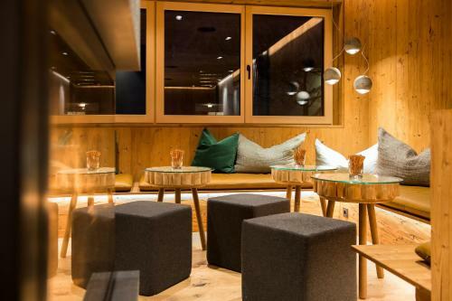 Adler Dam�ls Gasthof Hotel