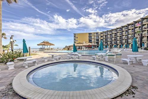 Apartamento Oceanfront Resort Condo Steps To Daytona Beach!