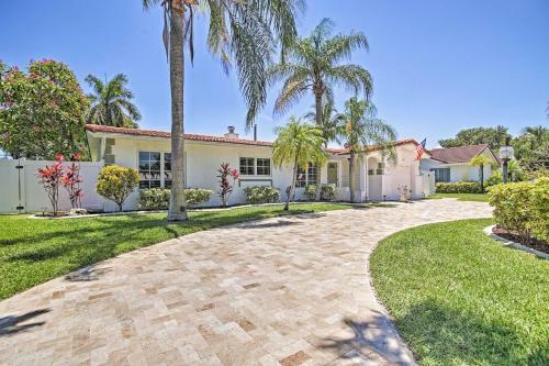 Quiet Tropical Oasis With Pool - 1 Mile To Beach!