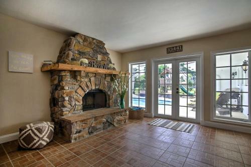 Quiet Tropical Oasis With Pool - 1 Mile To Beach!