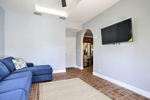 Quiet Tropical Oasis With Pool - 1 Mile To Beach!