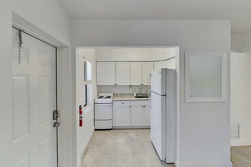 Apartamento Sparkling Getaway - Walk To Deerfield Beach & Eats! Apts