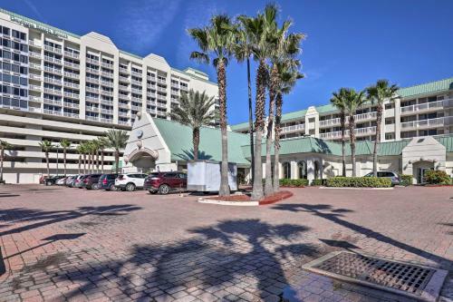 Apartamento 10th-floor Studio On Beach, Walk To Dining!