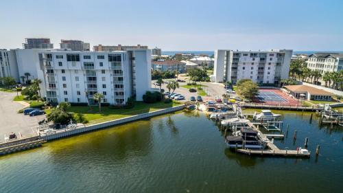 Apartamento Dolphin Point Condo 202a Condo