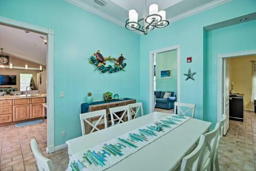 West Palm Beach Retreat 15 Mi To The Coast!