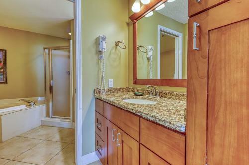 Sterling Sands 513 Destin (condo)