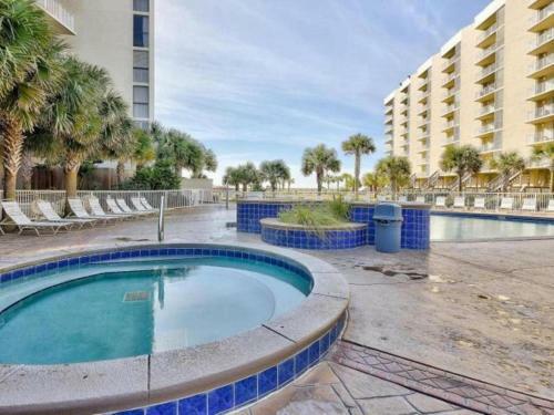 Mainsail Condominium 322