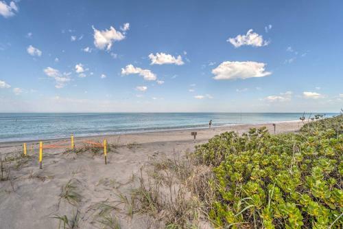 Luxe Beachfront Villa With Spa And Gulf Views!