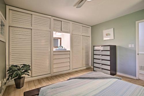 Updated And Private Oakland Park Home About 2 Mi To Beach