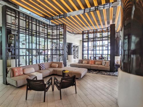 Modern Luxury Beach Hotel Large 2 Bedroom With Views 2208