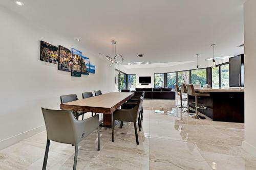 Exclusive Zen Oasis - Smart Pool & Private Beach Home