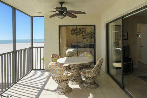 Apartamento Carlos Pointe 421 Condo