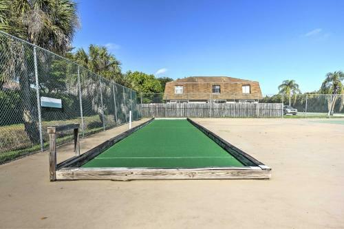 Apartamento Chic Hideaway With Pool 5 Mi To Fort Myers Beach!