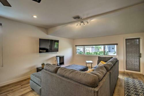 Remodeled Fort Lauderdale Home With Shared Pool!