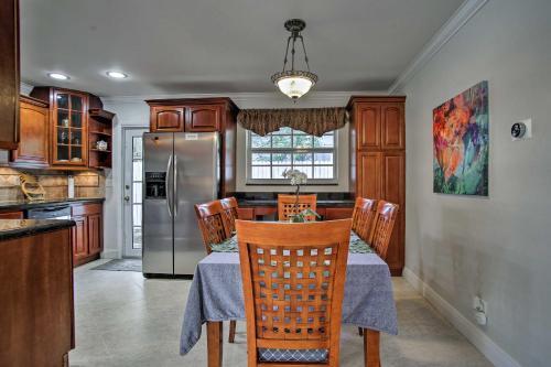 Sleepy River Gem With Pool Less Than 4mi To Lauderdale Beaches