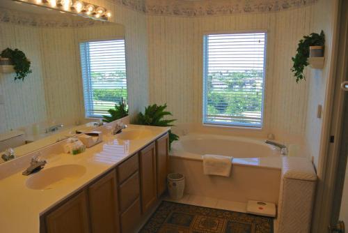 Apartamento Bay Beach Lane Condo #258859 Condo