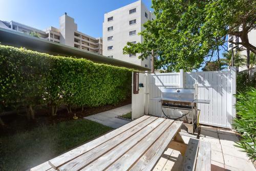 Apartamento Sandarac B610, 2 Bedrooms, Pool Access, Beach Front, Sleeps 4