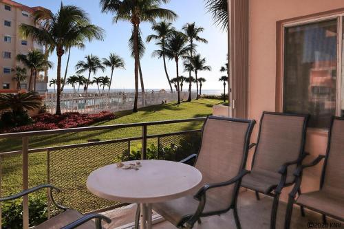 Apartamento Leonardo Arms 117 Condo