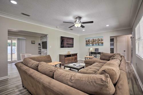 Modern Gainesville Gem About 2 Mi To University!