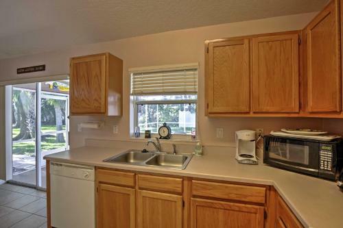 Daytona Pool Home Nascar And Turkey Run-great Rates!