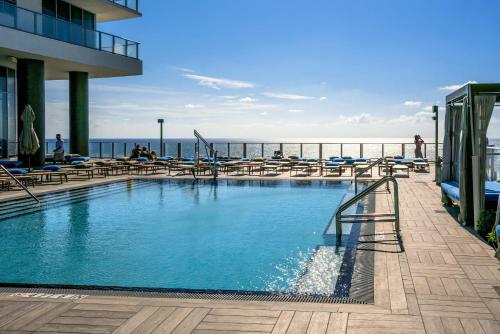 Apartamento Incredible And Spacious Two Bedroom Beach Front!