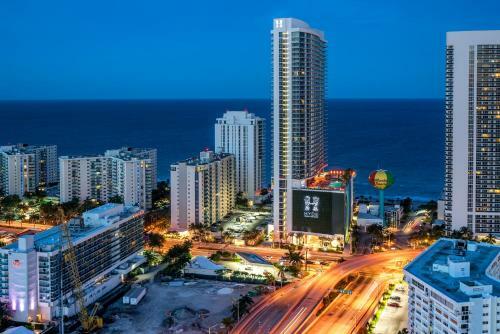 Apartamento Luxurios 2b/2b Condo Beachfront Building