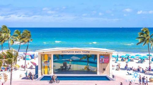 Beachfront Condo Resort - Rooftop Pool