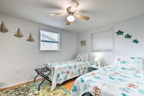 Canalfront Hudson Home With Private Dock And Yard!