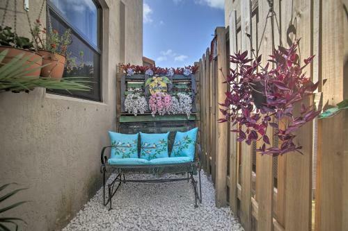 Bright South Florida Getaway Near Parks And Bay