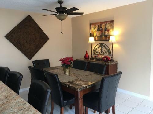 The Private Retreat - Three Bedroom Home