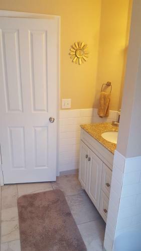 The Private Retreat - Three Bedroom Home