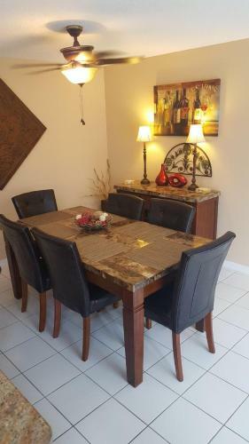 The Private Retreat - Three Bedroom Home