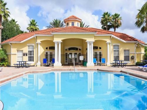 Fantastic 5 Bedroom Retreat At Emerald Island Resort