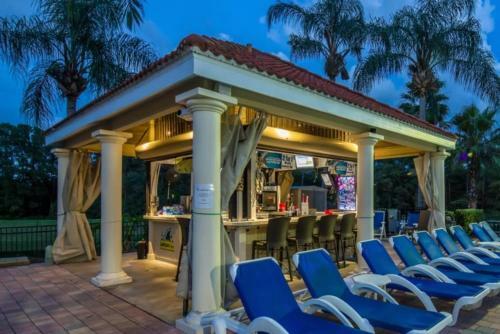 Fantastic 5 Bedroom Retreat At Emerald Island Resort