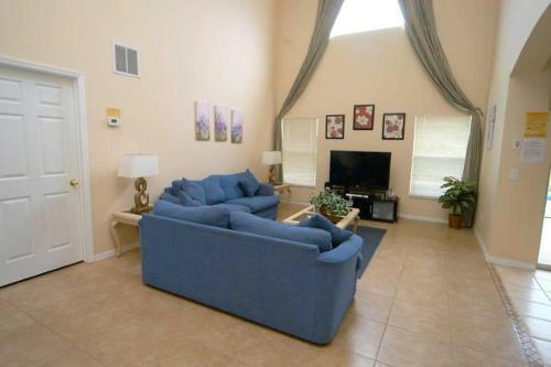 Fantastic 5 Bedroom Retreat At Emerald Island Resort
