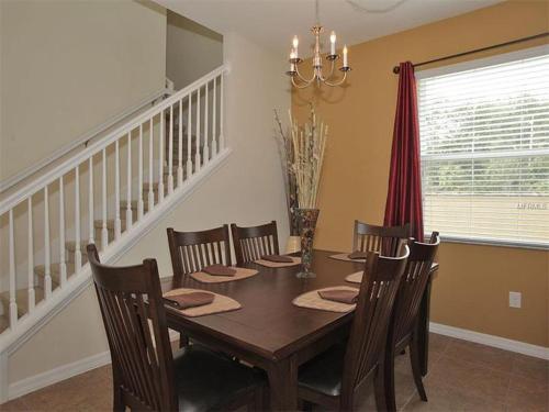Kissimmee Villa Sleeps 10 Pool Air Con Wifi
