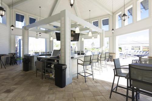 Contemporary D�cor Single Home With Private Pool Sl4773