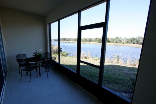 2633 Trafalgar Village