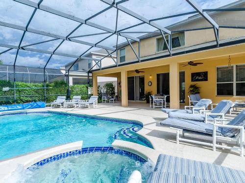 2753 Lido Key Drive Villa #221730 Villa
