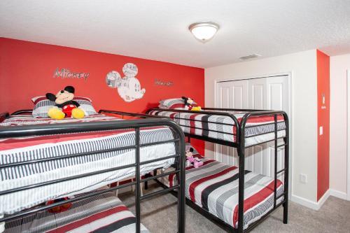 Four Bedrooms W/ Pool Storey Lake Resort 4902