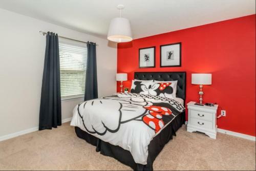 Elegant 8 Bedroom 5.5 Bath Pool Home In Windsor At Westside