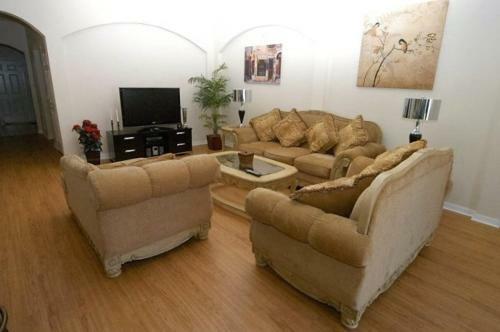 Gorgeous 4 Bedroom 3 Bath Pool Home In Cumbrian Lakes
