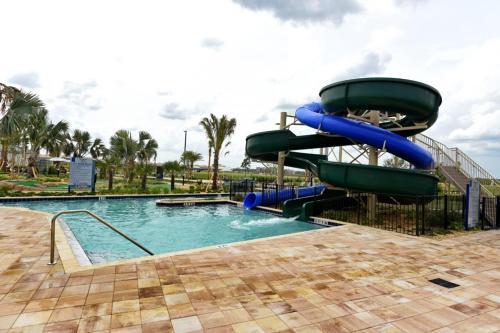Villa 6 Bedroom, 4 Suites, 5 Minutes From Disney Parks