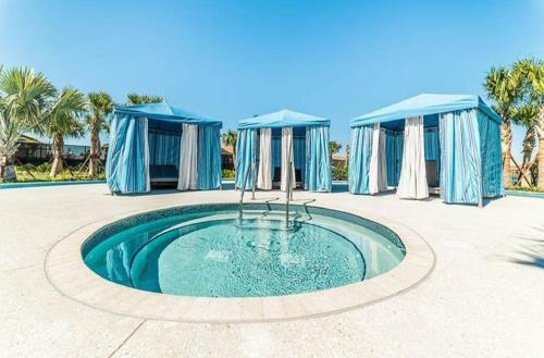 Stay Door Steps From Disney In de Leon Pool Retreat