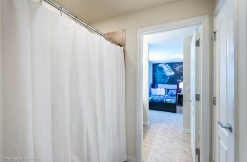 Stay Door Steps From Disney In de Leon Pool Retreat