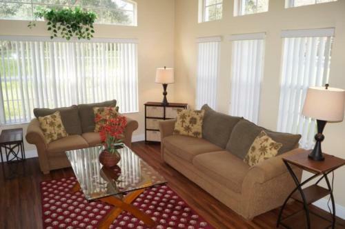 Fantastic 4 Bedroom 3.5 Bath Town At Emerald Island Resort