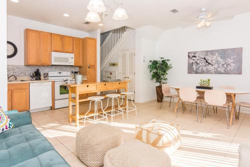 Apartamentos Trendy Townhome At Coral Cay Cc2316