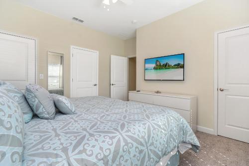 Four Bedrooms W/ Game & Pool 4900