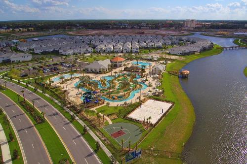 Four Bedrooms W/ Game & Pool 4900